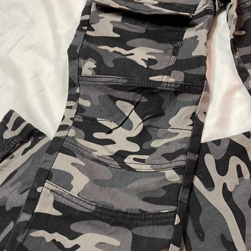 Ring of fire camouflage, joggers - Picture 4 of 9
